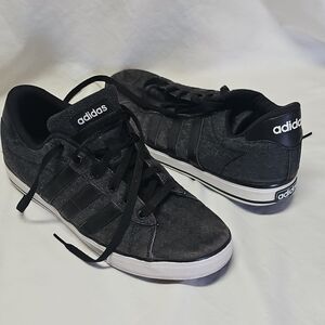 Adidas SE Daily Vulc Men's Black and White Sneakers